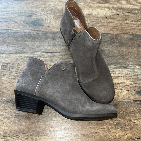 Vionic | Shoes | Vionic Liv Ankle 